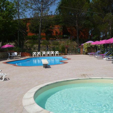 קסטלינה מריטימה Hotel Il Poggetto מראה חיצוני תמונה