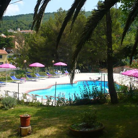 קסטלינה מריטימה Hotel Il Poggetto מראה חיצוני תמונה