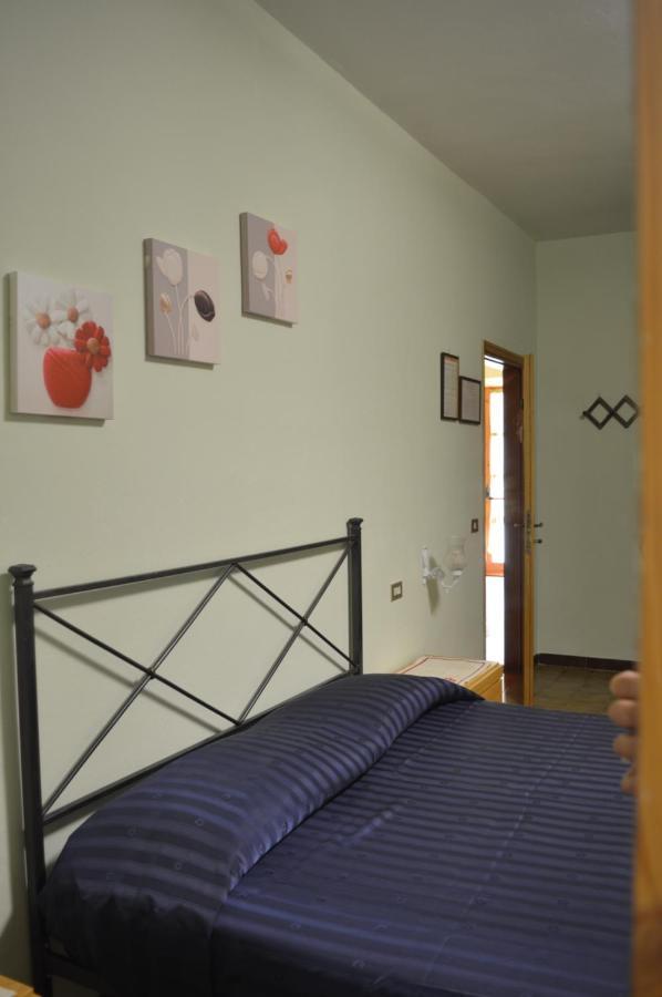 קסטלינה מריטימה Hotel Il Poggetto מראה חיצוני תמונה