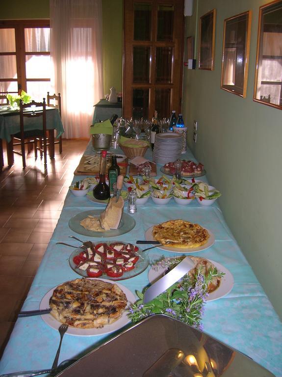 קסטלינה מריטימה Hotel Il Poggetto מראה חיצוני תמונה