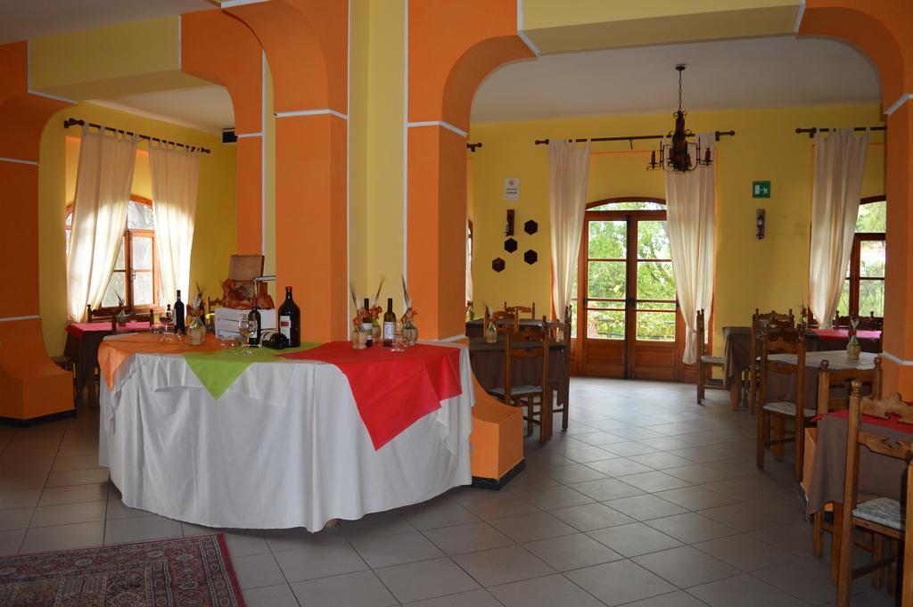 קסטלינה מריטימה Hotel Il Poggetto מראה חיצוני תמונה