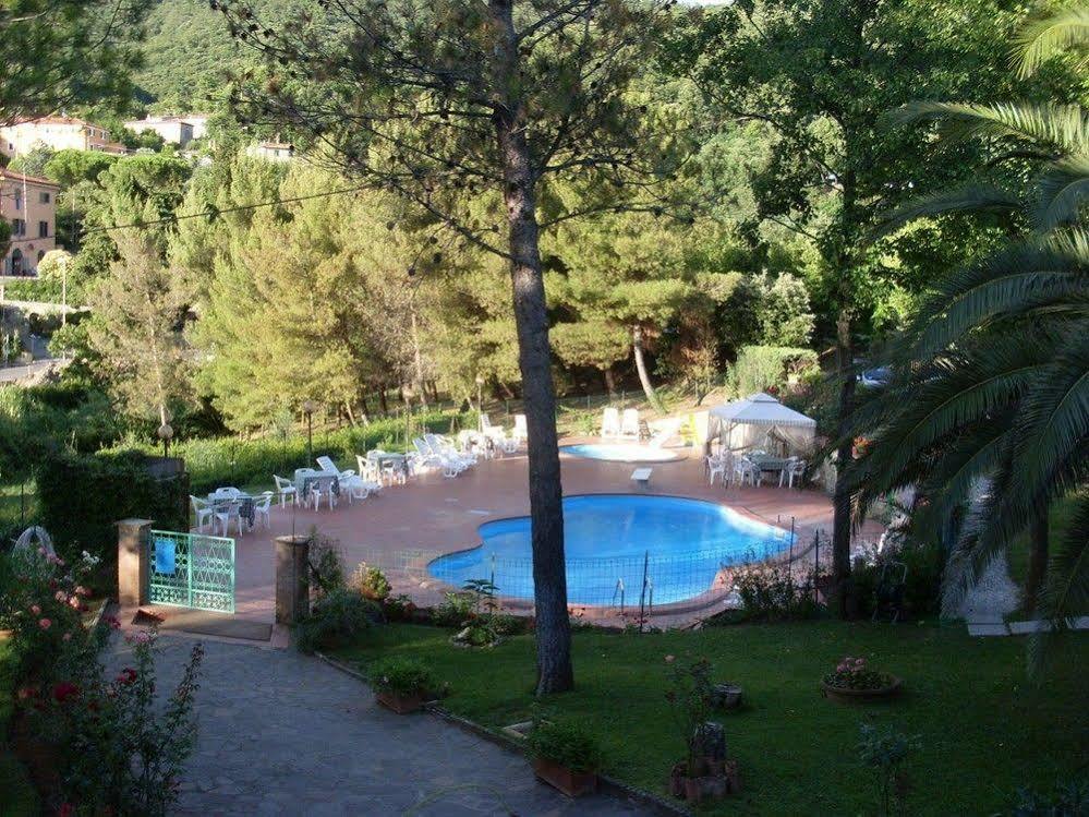 קסטלינה מריטימה Hotel Il Poggetto מראה חיצוני תמונה